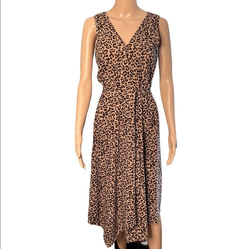 BeachLunchLounge Midi DRESS Womens S Petite Brown Cheetah Print Pleated Deep V